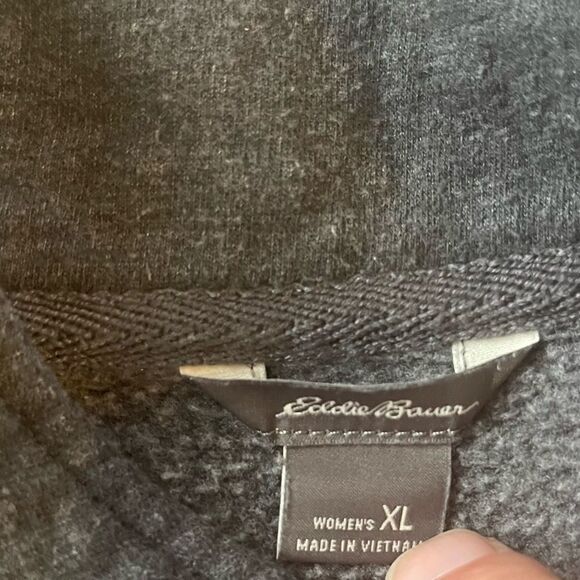 Eddie Bauer Women’s Camp Fleece 1/4 Zip Top in Size XL in Charcoal Gray. - Picture 2 of 7
